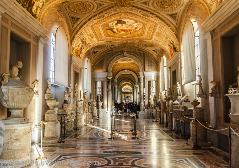 Что посмотреть, если собираетесь посетить Ватикан -  Галерея канделябров