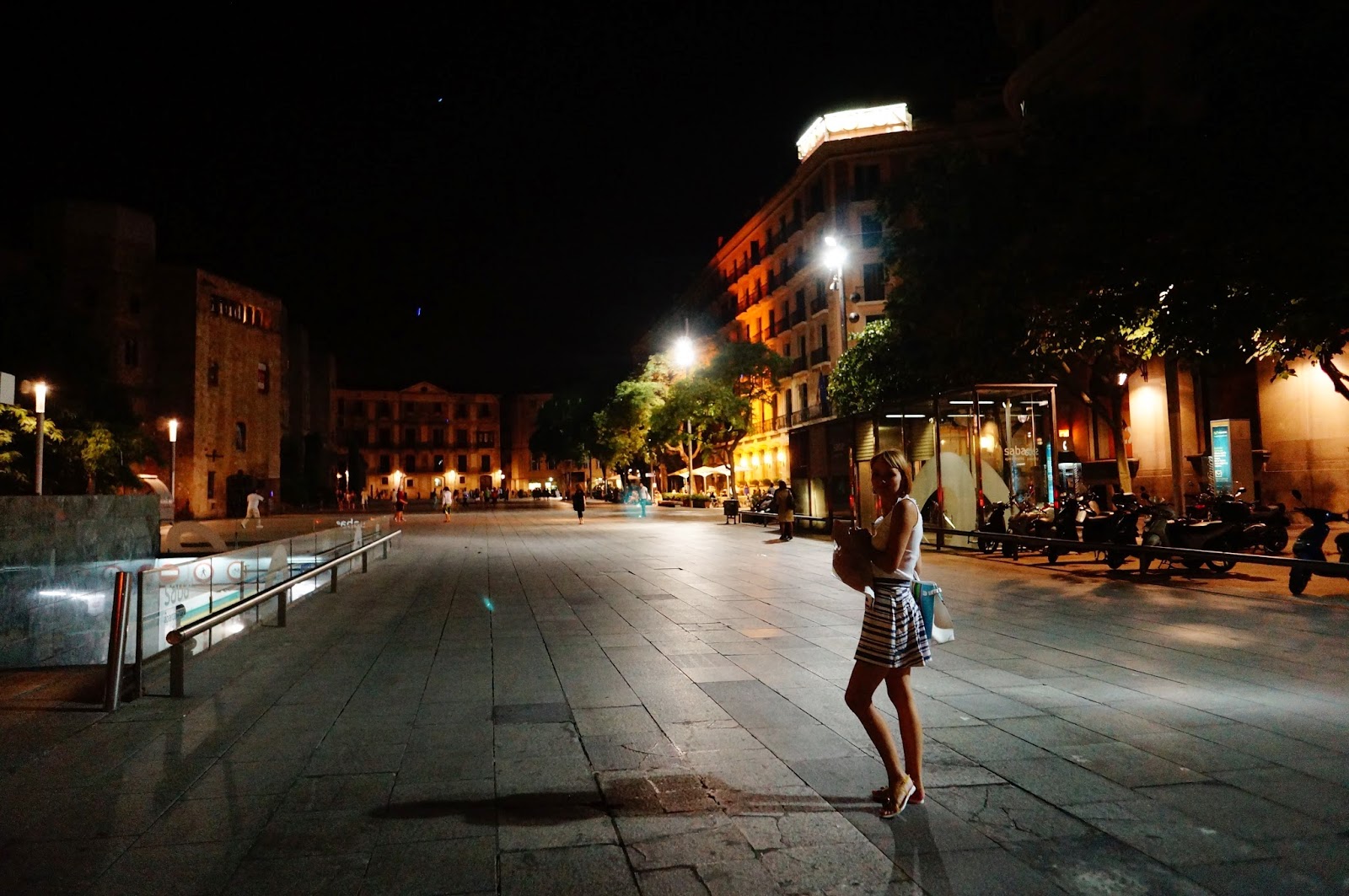 Ночная Барселона