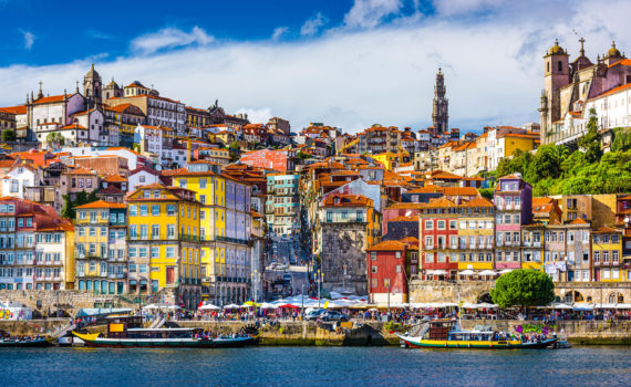 Купить дешевые авиабилеты в Португалию