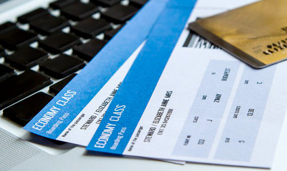 Как читать электронный и бумажный билет на самолет